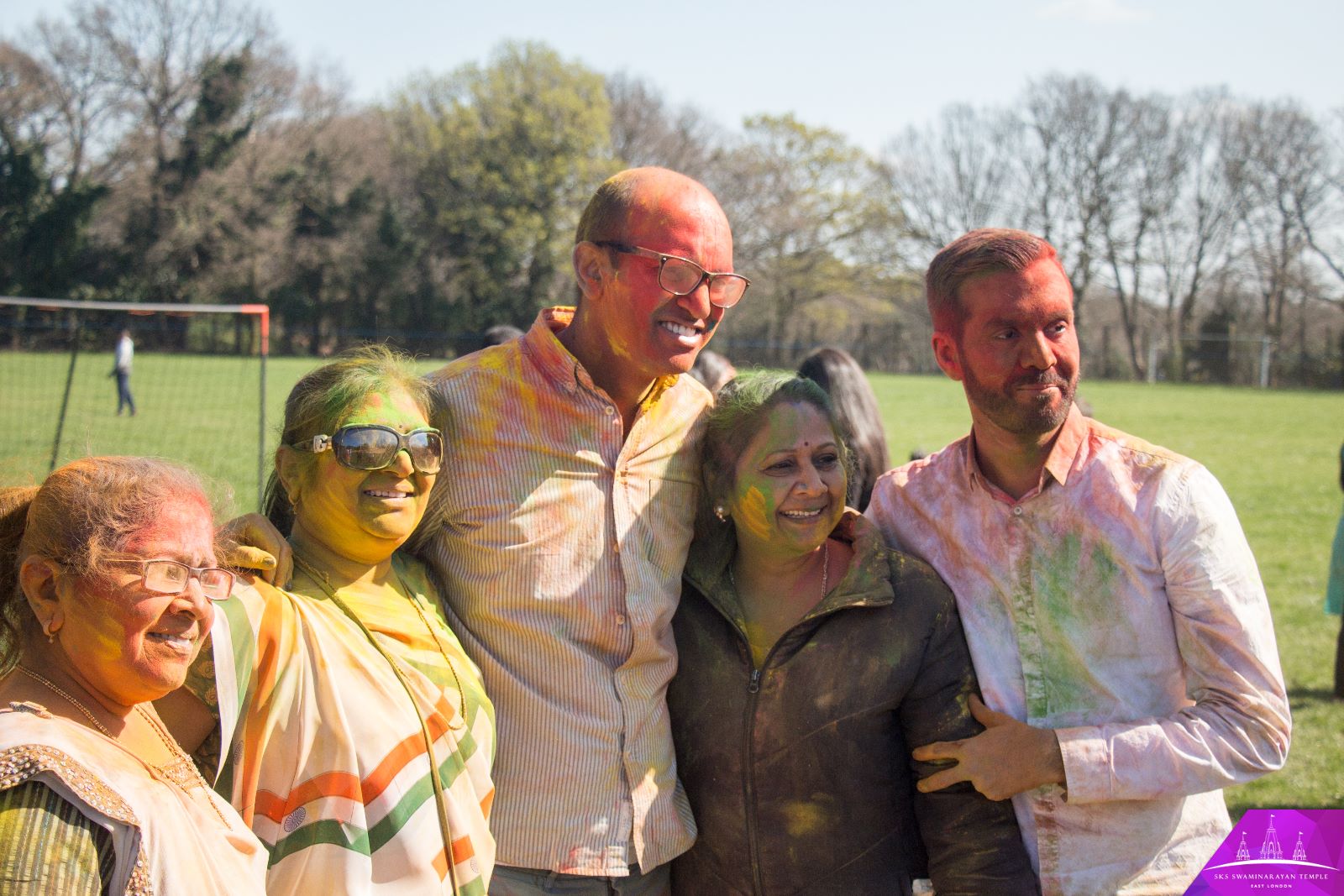 ©1987-2017 SKS Swaminarayan Temple East London